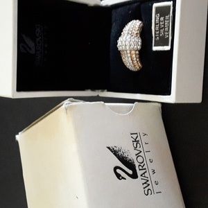 Vintage Swan Stamped Swarovski Ring Size 8.25 JJ98